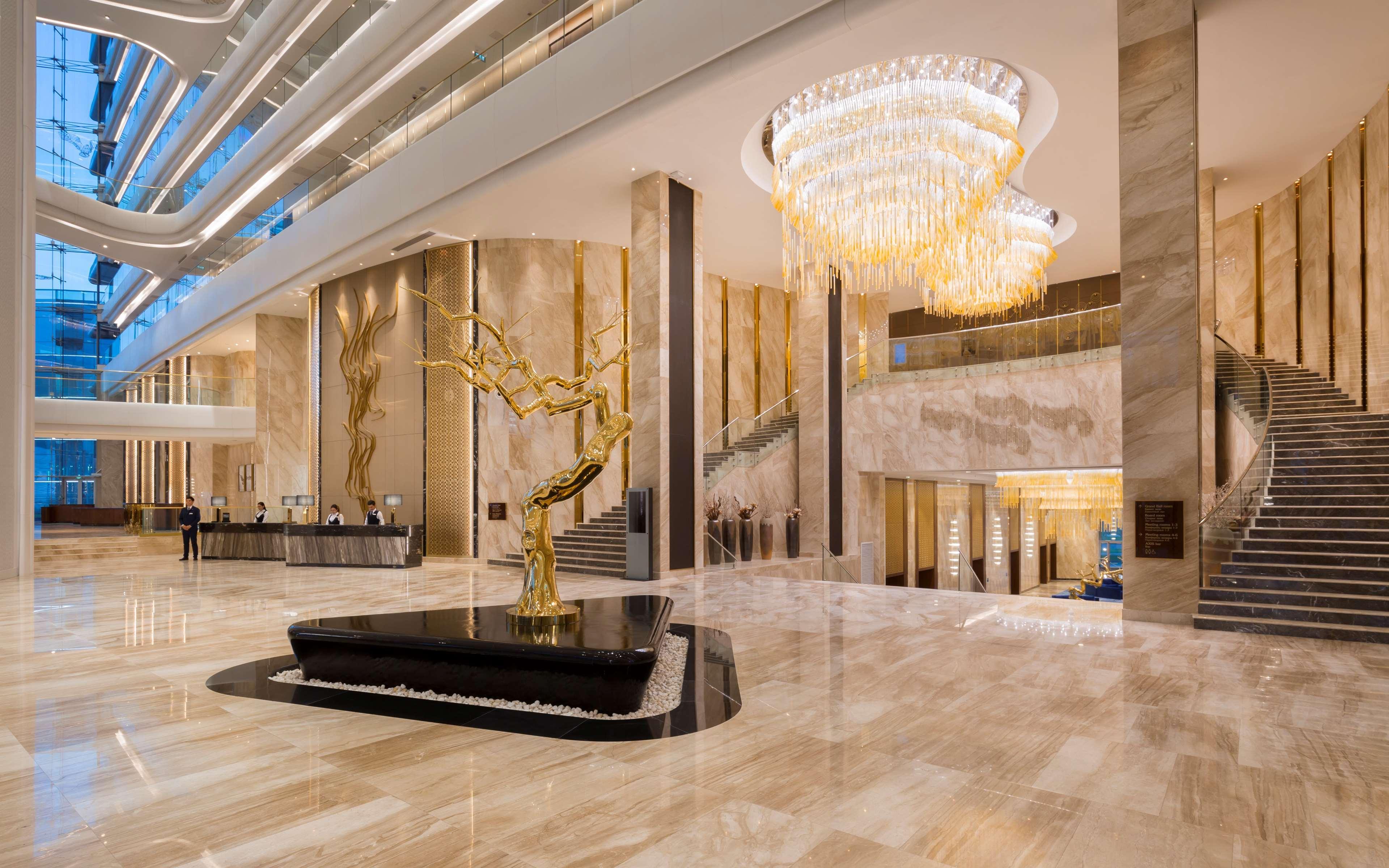 Hilton 5*