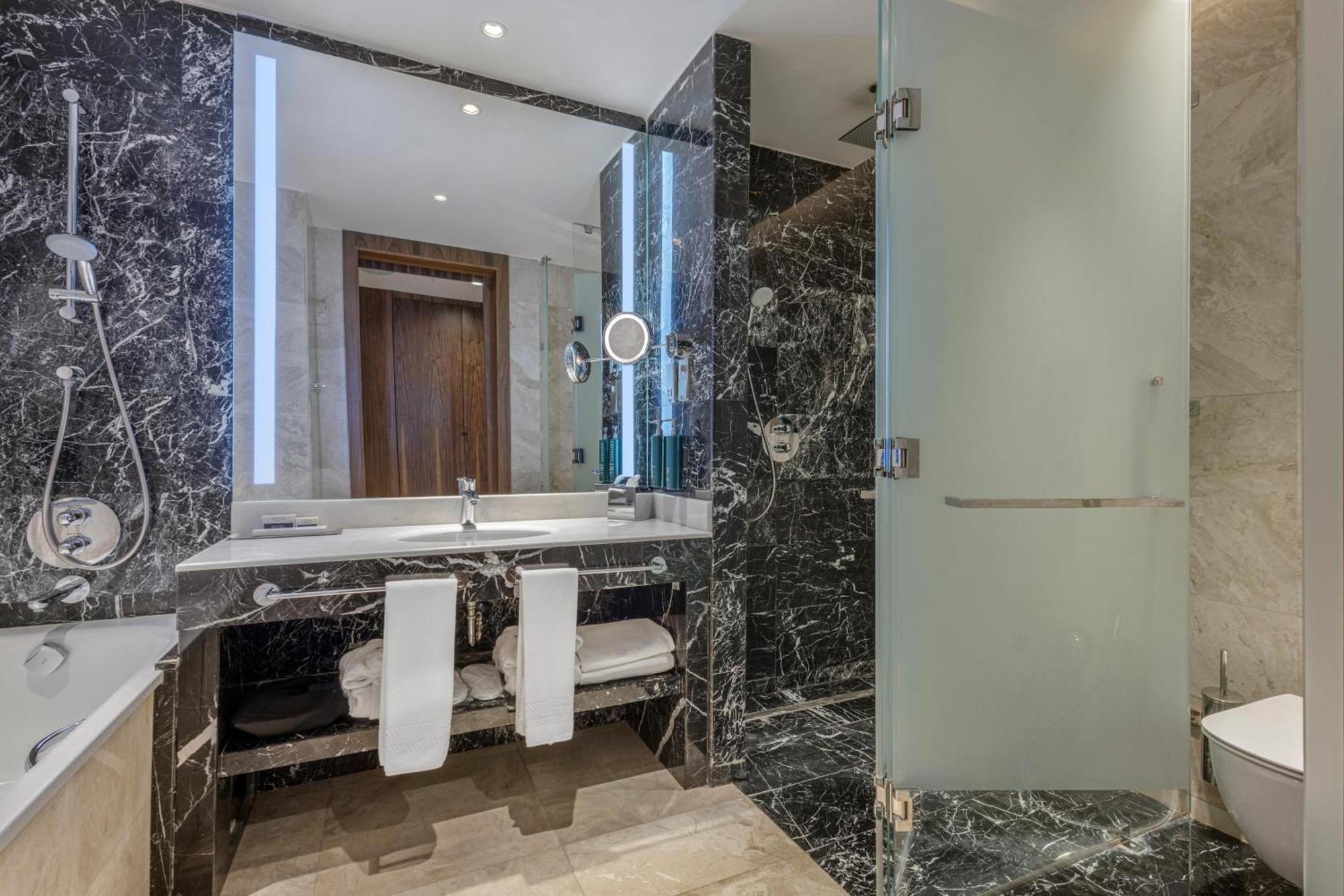 Отель Hilton 5*